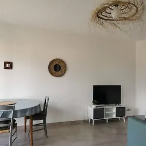 2 Personnes , Trets France